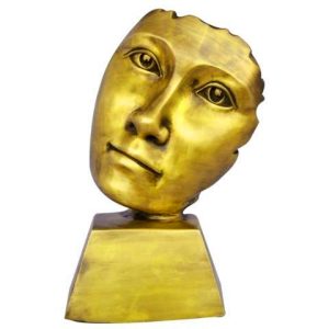 مجسمه برنجی